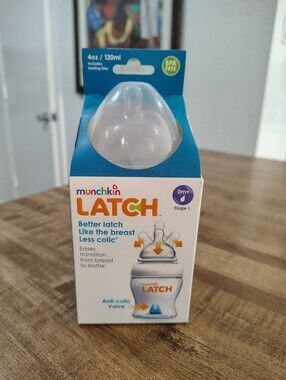 Munchkin® LATCH™ Anti-Colic Baby Bottle, BPA -Free, 4 oz